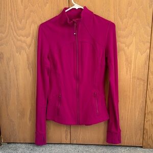 Fuchsia lululemon Forme jacket